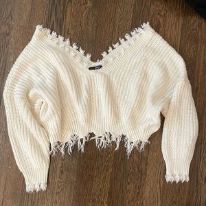 White frayed cropped sweater